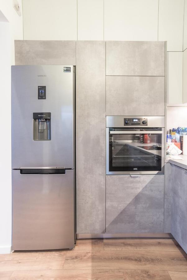 Epipleon Suites Agioi Apostoloi  外观 照片