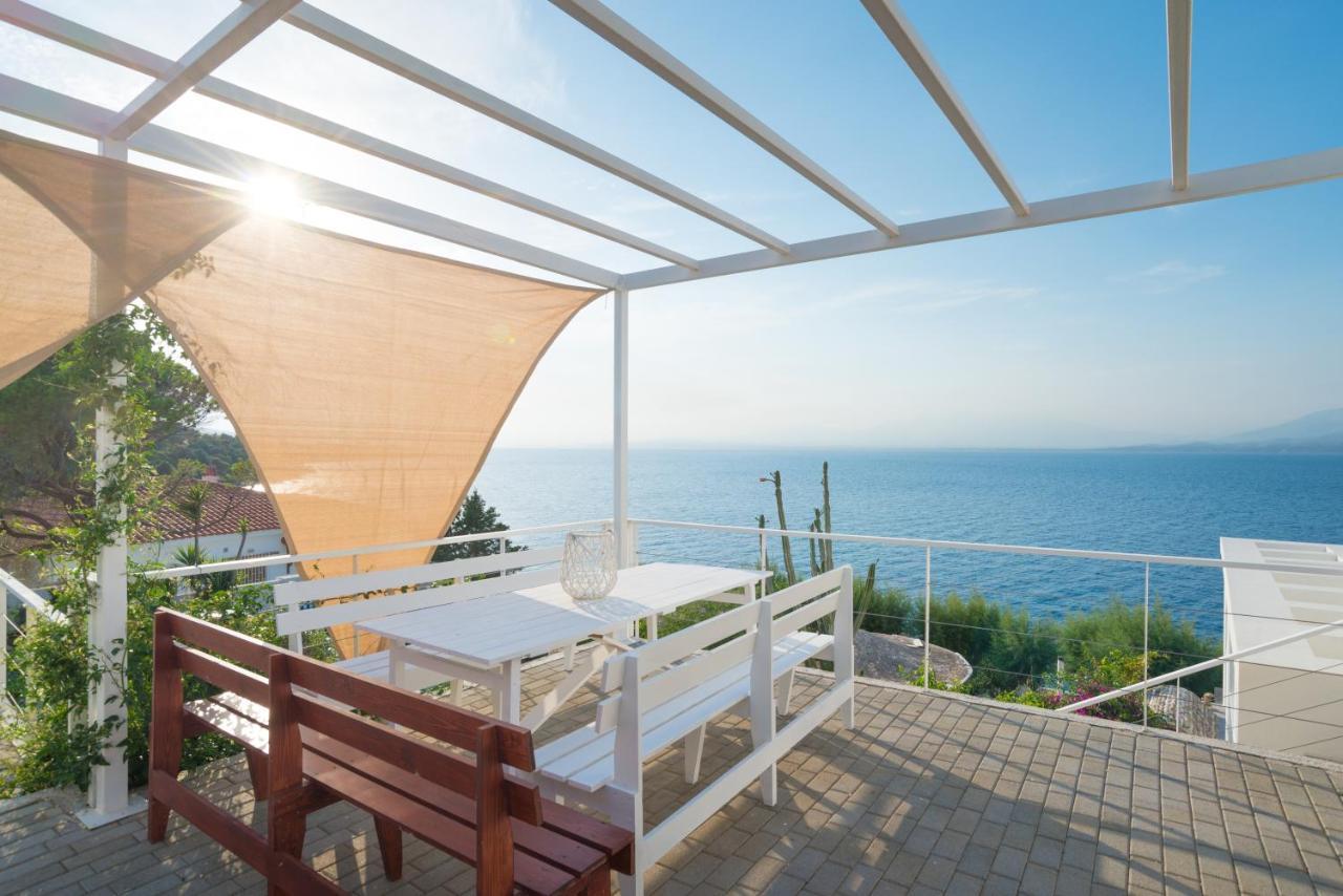 Epipleon Suites Agioi Apostoloi  外观 照片