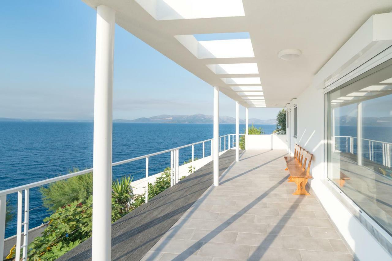 Epipleon Suites Agioi Apostoloi  外观 照片