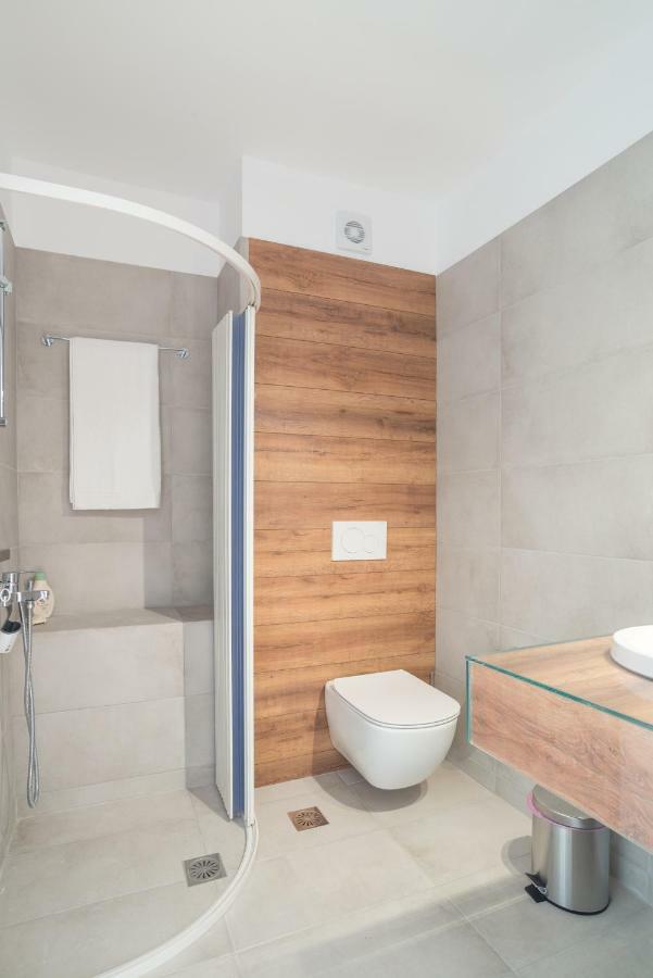 Epipleon Suites Agioi Apostoloi  外观 照片